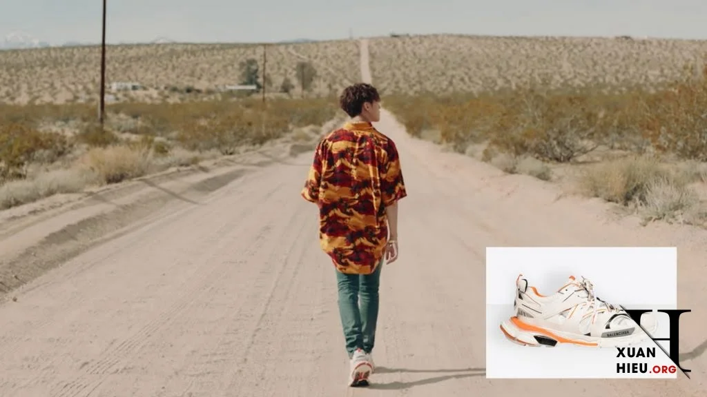 Giày Balenciaga Track Trainers Trắng Cam giá $895