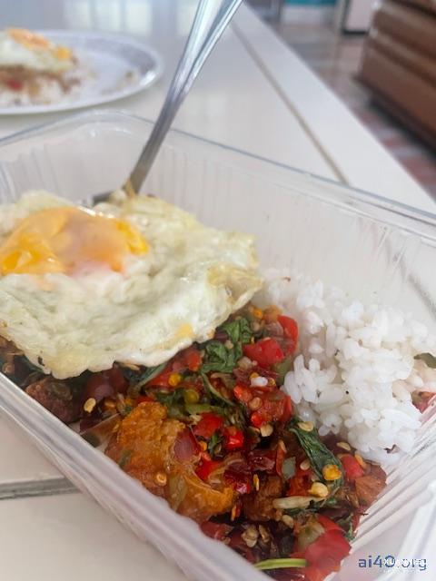 Ăn sập Bangkok với Pad Gaprao cay xé lưỡi: Liệu có đáng thử?