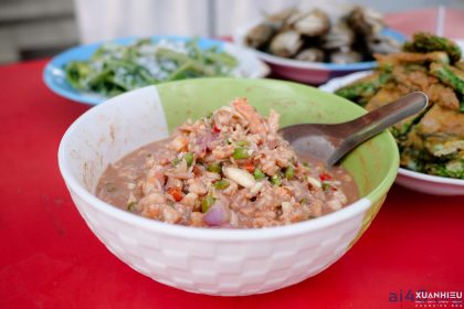 Nam Prik Goong Sot & Pak Boong Rad Ga-ti Sod: Khám phá ẩm thực Thái Lan đích thực!