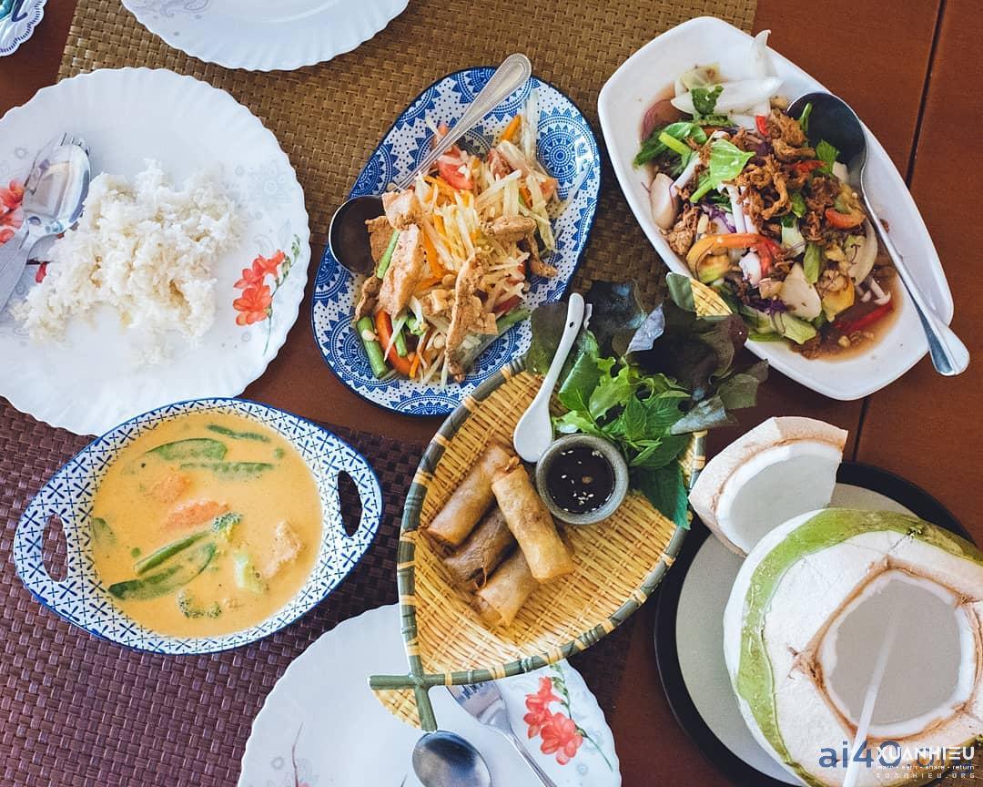 Thực đơn chay Thái Lan: Bí mật hương vị & sức khỏe từ xứ sở Chùa Vàng!